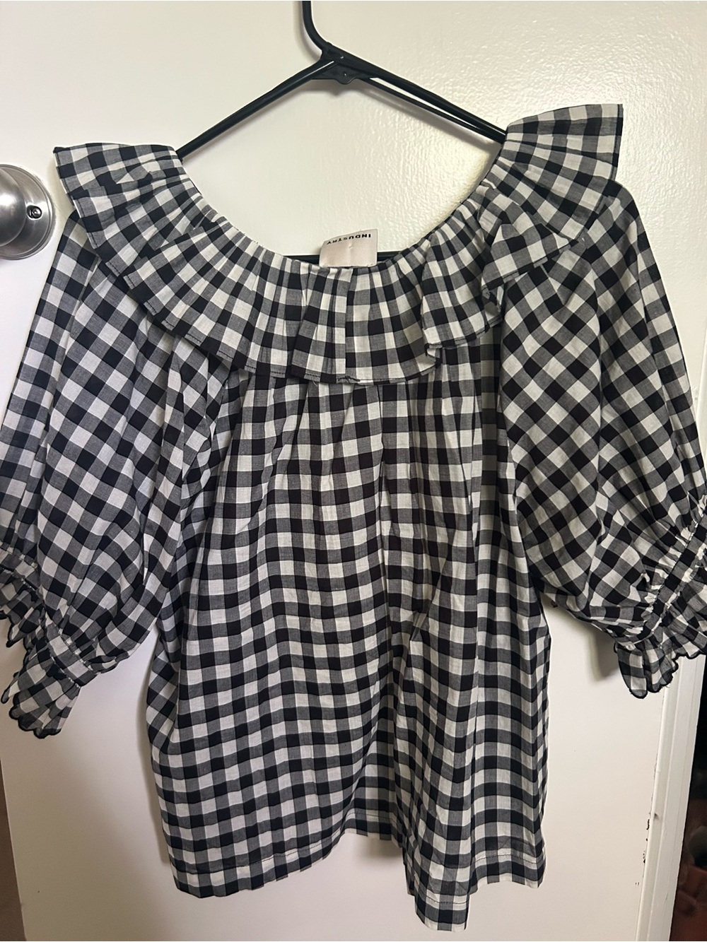 Gingham Ruffle Neck Puff Sleeve Top - Black & White